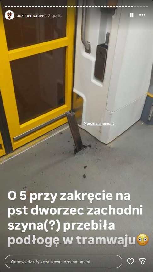Podłoga poznańskiego tramwaju przebita /Poznanmoment /Zrzut ekranu