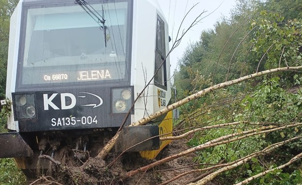 Podmyte tory, wstrzymane pociągi. Problemy na Dolnym Śląsku i Opolszczyźnie