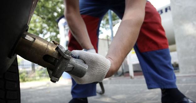 Podniesienie podatku na paliwa płynne to wzrost ceny autogazu o ok. 1 zł za litr, fot. Bartosz Krupa /Agencja SE/East News