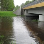 Podnosi się poziom wód w rzekach. Ogłoszono już pogotowie przeciwpowodziowe