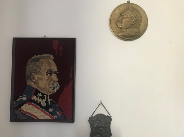 Podobizna Józefa Piłsudskiego na ścianie /Marcin Buczek /RMF FM
