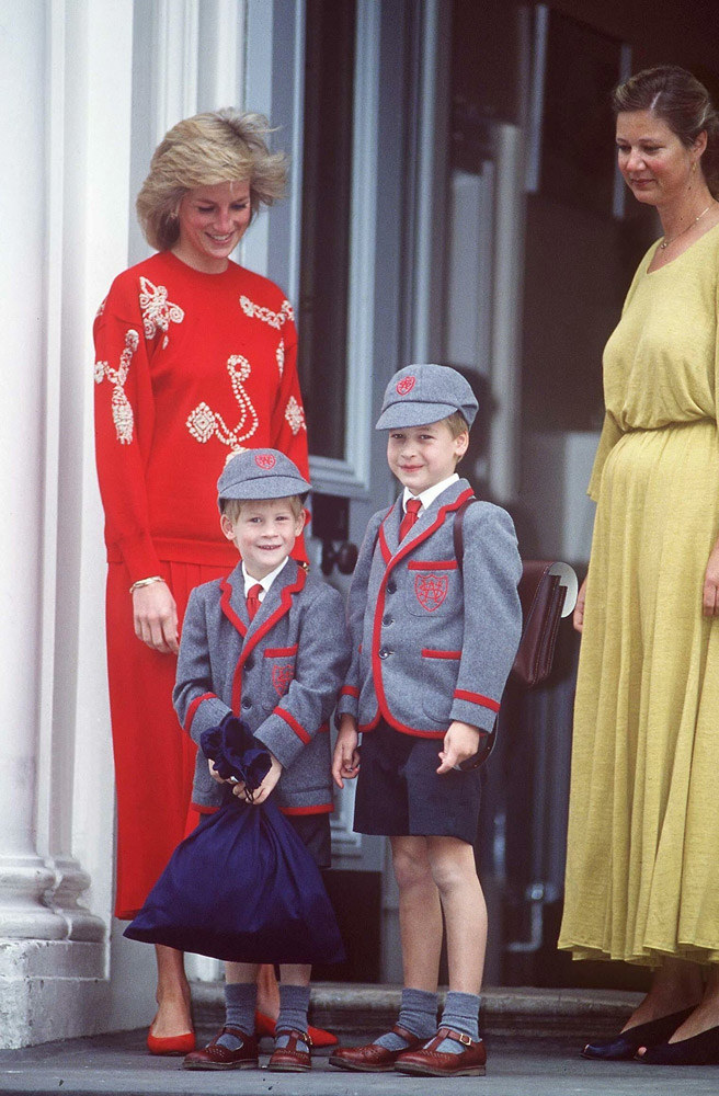 Podobnie ubierani byli książęta Harry i William/ 1989 rok /East News