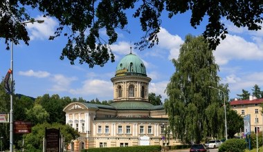 Podobno to najpiękniejsza pijalnia wód w Polsce. Kuracjusze ją uwielbiają