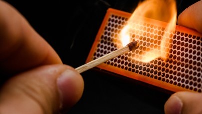 Podpalają "szpiedzy jednorazowego użytku". Ekspert o akcjach rosyjskich służb