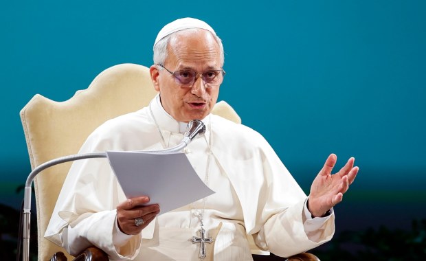 Podpis złożony. Jest pierwszy dokument Leona XIV