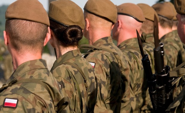 Podpisanie historycznej umowy. Polska pierwsza w UE po miliardy na modernizację armii