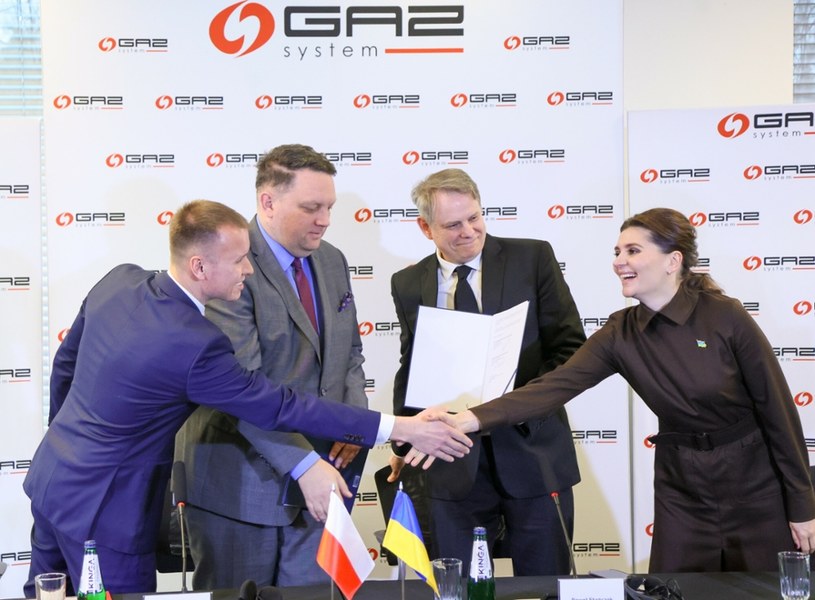 Podpisanie porozumienia pomiędzy spółkami Gaz-System i GTSOU /Wojciech Okluśnik /East News