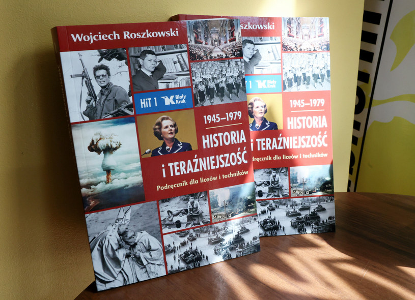Podręcznik historia i teraźniejszość (HiT) autorstwa Wojciecha Roszkowskiego /Wojciech Olkuśnik /East News