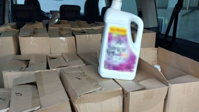 Podrobiona chemia w internecie. Policja rozbiła nielegalny biznes na Podkarpaciu