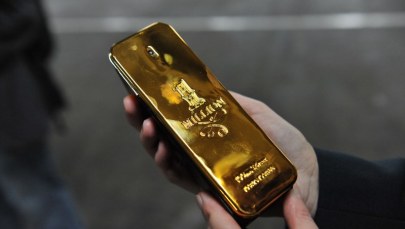 Podrobione perfumy i buty w szczecińskim porcie