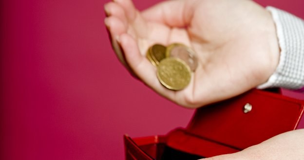 Podstawą do ustalenia wysokości "trzynastki" jest suma wynagrodzenia otrzymanego w całym roku /&copy; Bauer