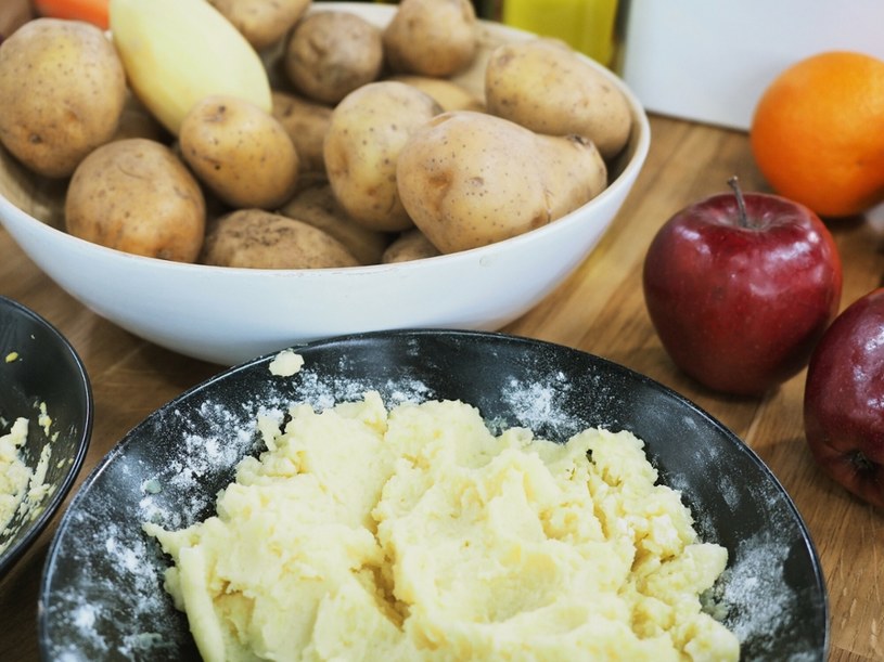 Podstawą kuchni górali żywieckich są proste składniki, w tym ziemniaki /Justyna Rojek /East News