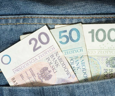 Podszył się pod żołnierza, by wyłudzić kredyt. Policja zatrzymała go pod jednostką