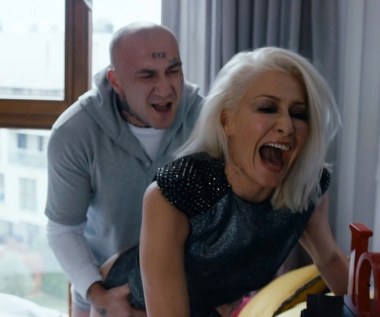 Podszywając się pod prostytutkę, oficer ABW zostaje kochanką Cienia. Misternie przemyślany plan komplikuje się, gdy w toku nieprzewidzianych zdarzeń w całą intrygę zostaje wmieszana żona Cienia - Anka (Katarzyna Warnke).   