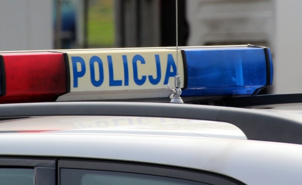 Podszywali się pod policjantów i wyłudzali pieniądze. Wpadli przez czujność 71-latki