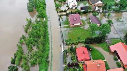 Podtopienia na południu Polski. Prezydent Krakowa ogłasza alarm [ZAPIS RELACJI]