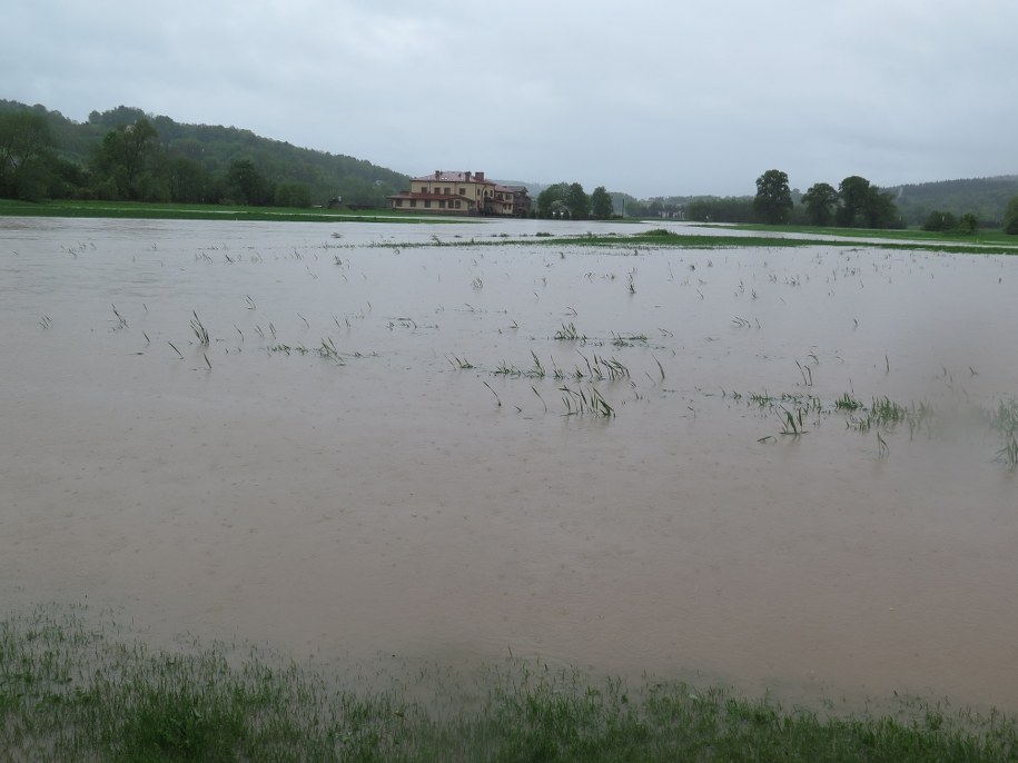 Podtopienia w Ciężkowicach /Maciej Pałahicki /RMF FM
