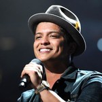 Podwójny triumf Bruno Marsa, rekord "Glee"