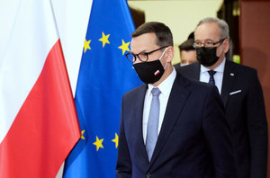 Podwyżki dla polityków. Polacy są przeciwni