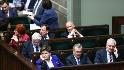 Podwyżki dla rządu "znacząco niższe". Pensje posłów i senatorów bez zmian 