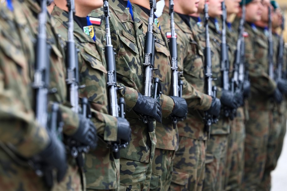 MON szykuje podwyżki. Tak wzrosną pensje żołnierzy i pracowników cywilnych