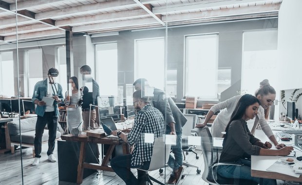 Podwyżki inflacyjne zapisane w umowach. Pracownicy nie chcą tracić