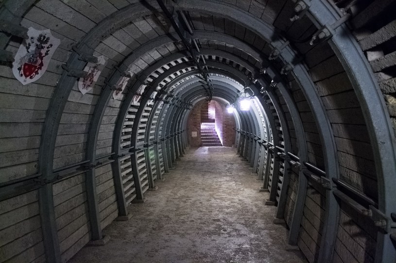 Podziemna Trasa Turystyczna w Sandomierzu /123RF/PICSEL