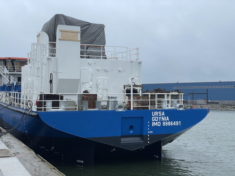 Pogłębiarka została zaprojektowana przez fińską stocznię Tyovene Oy /Urząd Morski w Gdyni /