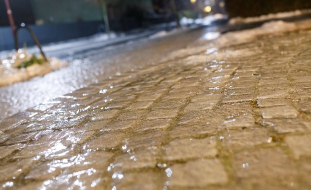 Pogoda na weekend: Alerty IMGW, ślizgawica, w Tatrach odwilż