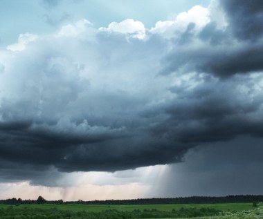 Pogoda na weekend: Burze i deszcz. Ale ciepło