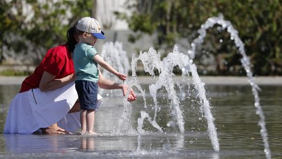 Pogoda na weekend: Ostrzeżenia przed upałami i burzami