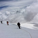 Pogoda nie pozwala na wznowienie akcji na Elbrusie 