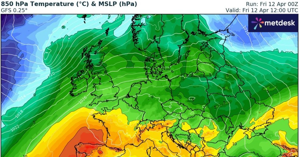 Pogoda w piątek będzie łagodna i spokojna niemal w całej Polsce /wxcharts /