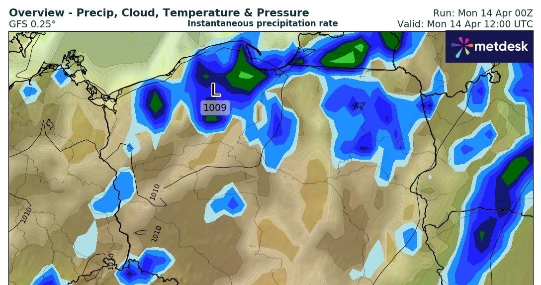 Pogoda w poniedziałek będzie deszczowa, a w wielu miejscach również burzowa. Mimo wszystko będzie ciepło /wxcharts /