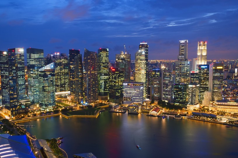 Pogoda w Singapurze potrafi płatać figle. /East News /East News