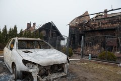 Pogorzelisko po wybuchu gazociągu w Murowanej Goślinie