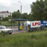 POGP: Mimo wzrostu liczby samochodów na gaz jego sprzedaż maleje