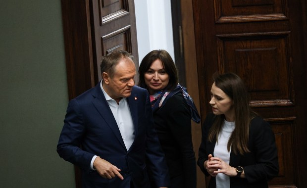 Pogrom na giełdach. Tusk komentuje