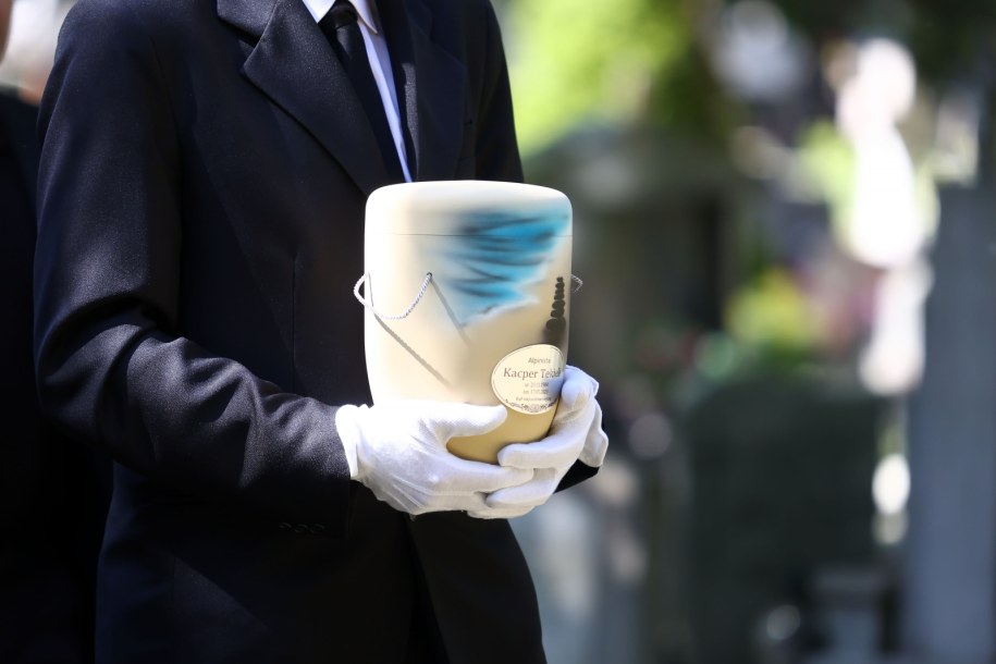 Pogrzeb alpinisty Kacpra Tekielego na Cmentarzu Oliwskim w Gdańsku /Piotr Matusewicz /PAP