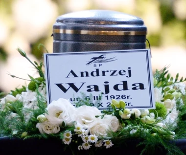 Pogrzeb Andrzeja Wajdy. Utrudnienia w Krakowie