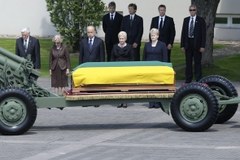 Pogrzeb byłego prezydenta Litwy Algirdasa Brazauskasa
