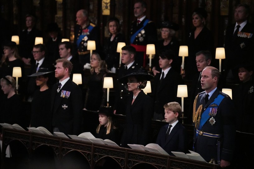 Pogrzeb Elżbiety II. Harry i William zakopali topór wojenny /VICTORIA JONES/AFP /Getty Images