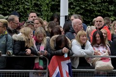 Pogrzeb Elżbiety II. Tłumy ludzi na ulicach Londynu
