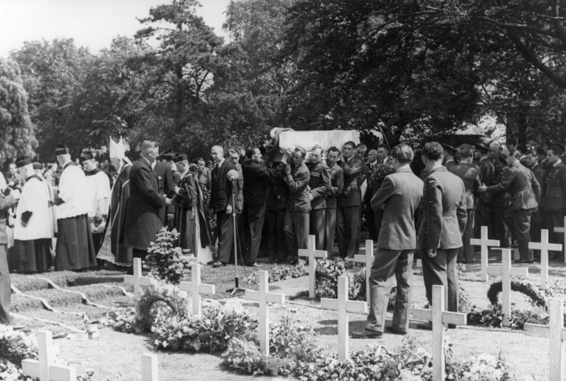 Pogrzeb generała Władysława Sikorskiego w Newark /Z archiwum Narodowego Archiwum Cyfrowego