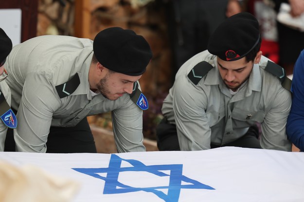 Pogrzeb izraelskiego żołnierza /ABIR SULTAN /PAP/EPA