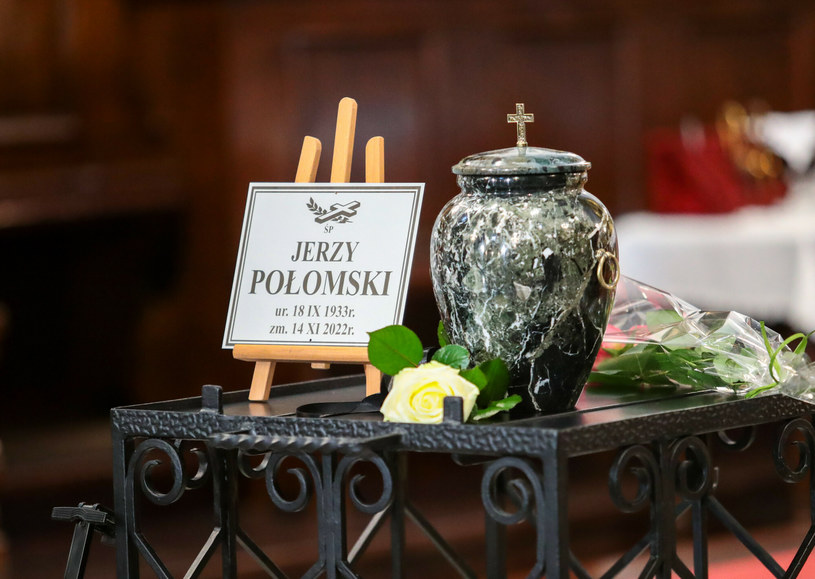 Pogrzeb Jerzego Połomskiego /Piotr Molecki /East News