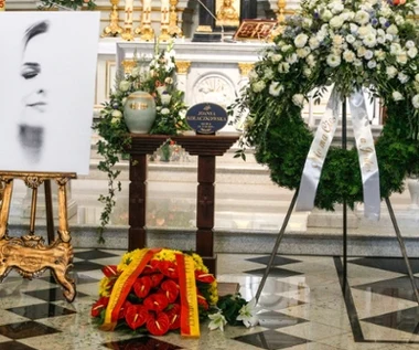 Pogrzeb Joanny Kołaczkowskiej. Edyta Bartosiewicz zaśpiewała piosenkę "Ostatni"