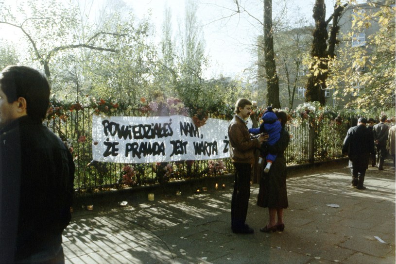 Pogrzeb ks. Jerzego Popiełuszki, zdj. archiwalne /Ze zbiorów Narodowego Archiwum Cyfrowego