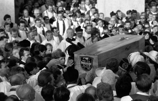 Pogrzeb ks. Popiełuszki, Warszawa, 03.11.1984 r. /Chris Niedenthal /Agencja FORUM