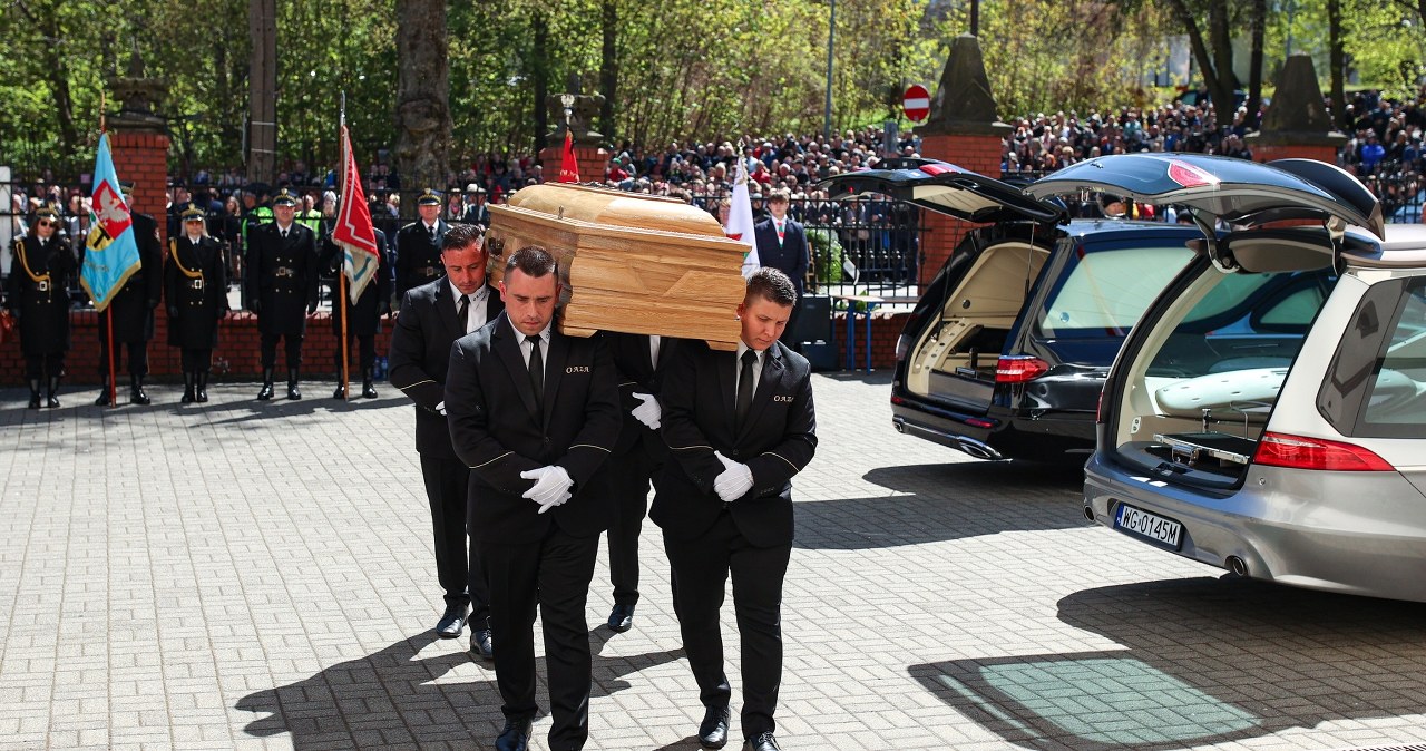 Pogrzeb Łukasza Litewki. Politycy i rodzina żegnają posła